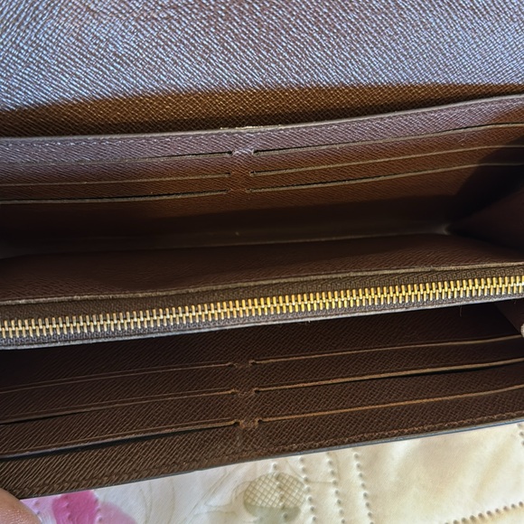 Louis Vuitton Checkered Wallet with Pink Accent - Picture 8 of 16